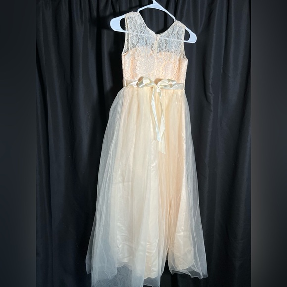 Yellow tulle and lace dress - Picture 2 of 5